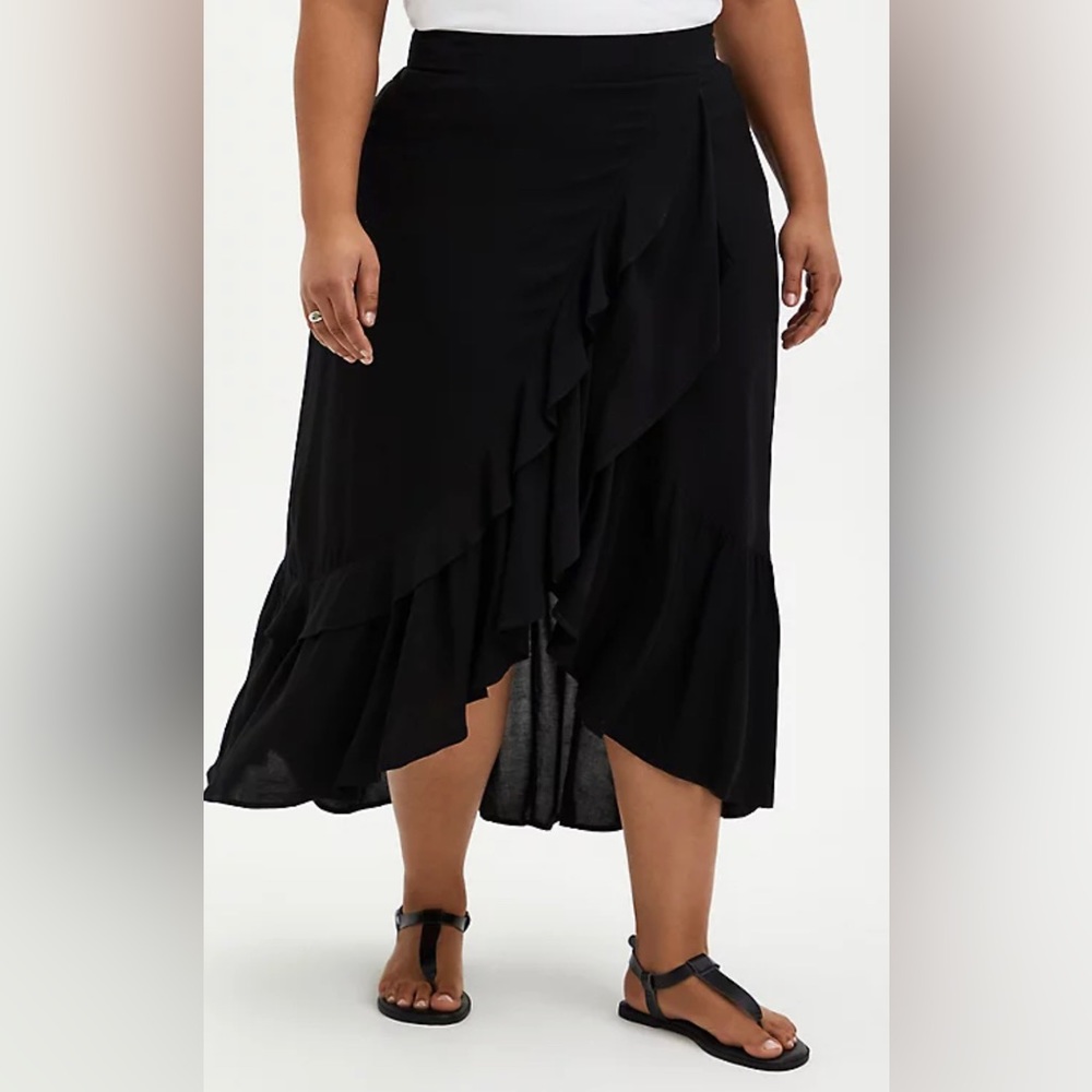 TORRID Black challis ruffle hem Hi-Lo maxi skirt